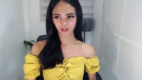 Krestine online show from 12-28-24, 01:08