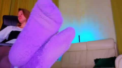 Snapshot of mysticvenus_ chatting on 06-10-26, 11:53 mysticvenus_ online show from 06-10-26, 11:53