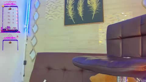 Snapshot of mystiquets chatting on 12-28-24, 05:33          online show from 12-28-24, 05:33