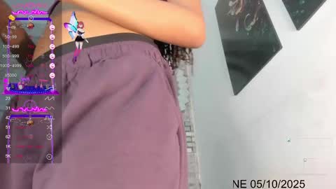 Snapshot of mystiquets chatting on 10-05-25, 02:37          online show from 10-05-25, 02:37