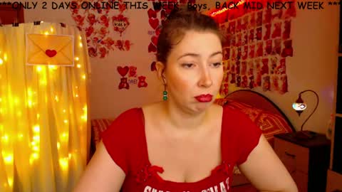 Snapshot of mystydew chatting on 02-11-25, 12:27 MystyDew online show from 02-11-25, 12:27