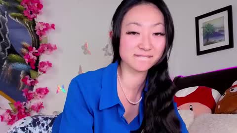 MySweetSofie online show from 09-18-25, 05:59