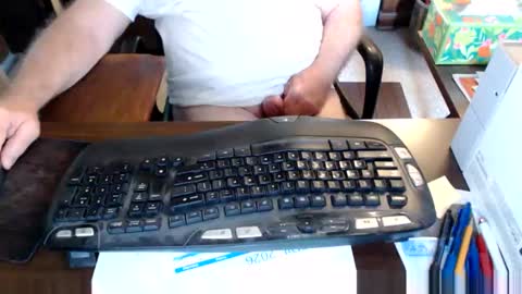 Snapshot of mytimeyourtimeourtime chatting on 04-23-26, 12:29 ItsTime online show from 04-23-26, 12:29