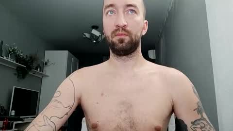 Snapshot of n22day22 chatting on 09-09-25, 10:42 Mr Bigmagnum online show from 09-09-25, 10:42