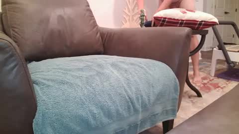 Lynn online show from 12-24-24, 01:16