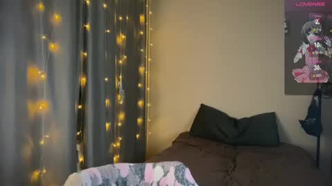 Vanessa and Julia  online show from 02-21-25, 02:06