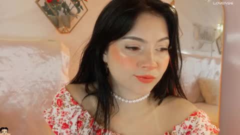 naamah_b online show from 11-04-25, 02:05