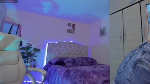 anny online show from 12-22-24, 10:15