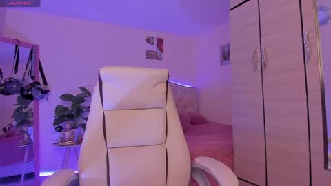 anny online show from 01-06-25, 02:26