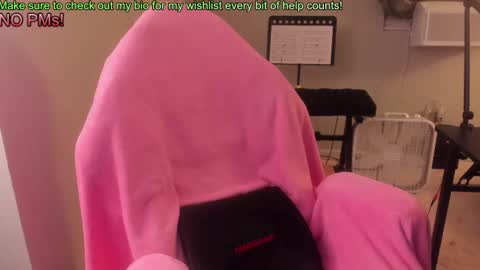 Natalie Marlo online show from 10-21-25, 02:12