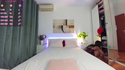 Nadia online show from 02-15-25, 06:44