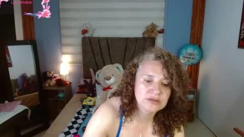 nadia_84 online show from 05-26-26, 12:12