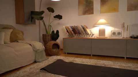 Nadia online show from 11-30-25, 08:35