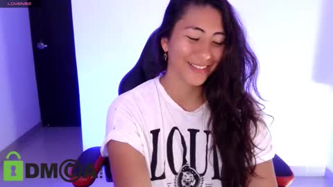 Snapshot of nadia_palmer chatting on 11-25-25, 07:36 Nadi online show from 11-25-25, 07:36