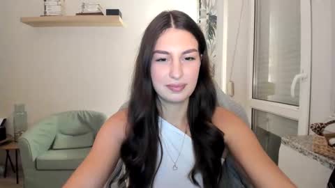 Snapshot of nadiaa06 chatting on 10-27-25, 05:17 Nadiaaa006 online show from 10-27-25, 05:17