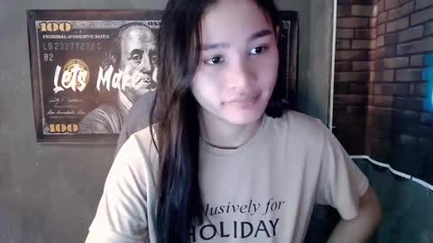 nadiestar online show from 05-18-26, 11:43