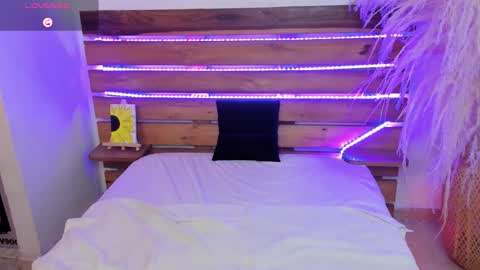 Nadine online show from 02-14-26, 01:02