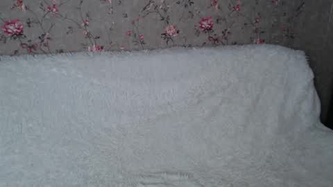 Naemi online show from 05-30-26, 03:42