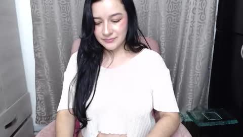 Snapshot of nahia_walker chatting on 11-15-25, 11:21 Nahia online show from 11-15-25, 11:21