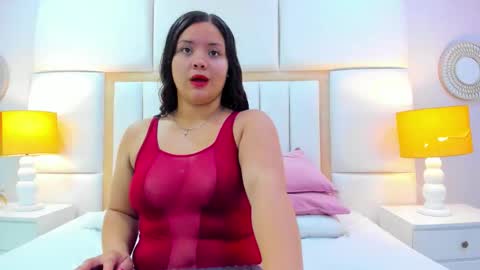 Snapshot of nahiamonet chatting on 10-12-25, 01:43 Nahia  online show from 10-12-25, 01:43