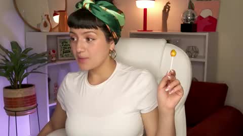 Snapshot of nahiapaws chatting on 10-09-25, 07:34 Nahia INDEPENDENT MODEL P online show from 10-09-25, 07:34