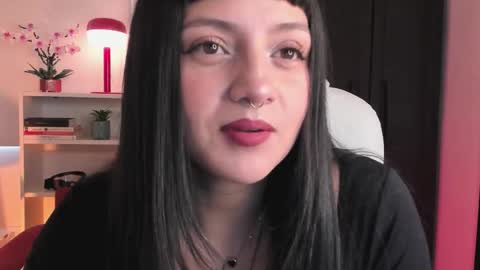 Nahia INDEPENDENT MODEL P online show from 03-05-26, 09:11