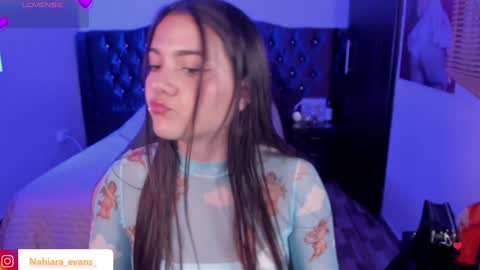 NAHIARA EVANS online show from 02-04-25, 02:07