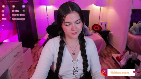 NAHIARA EVANS online show from 03-10-26, 04:06