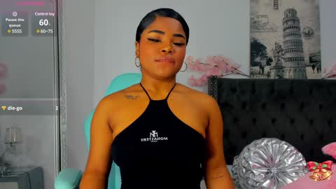 Snapshot of nahiarareina chatting on 01-01-25, 01:48 NahiaraReina online show from 01-01-25, 01:48
