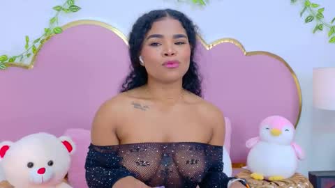 Snapshot of nahiarareina chatting on 11-22-25, 02:49 NahiaraReina online show from 11-22-25, 02:49