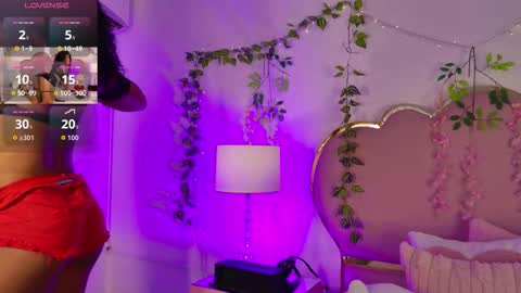 NahiaraReina  online show from 03-17-26, 02:20