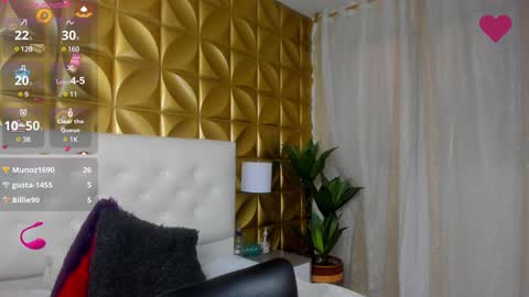 Snapshot of nahiavictoria chatting on 01-23-25, 10:01 NahiaVictoria  online show from 01-23-25, 10:01