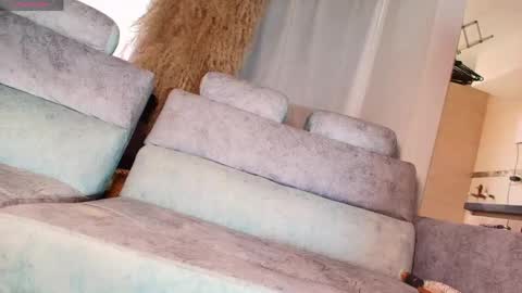 NahiaVictoria  online show from 05-13-26, 07:22