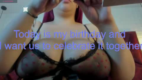 nahomi_1518 online show from 05-13-26, 08:49