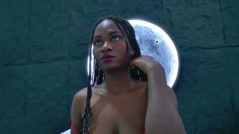 Nahomi online show from 02-18-26, 12:12