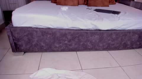 Snapshot of nahomicampbell_ chatting on 03-04-25, 10:49 VICTORIA online show from 03-04-25, 10:49