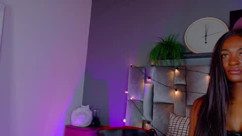  VICTORIA  online show from 01-12-26, 07:30