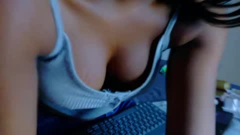Snapshot of nahomicampbell_ chatting on 06-08-26, 07:36 VICTORIA online show from 06-08-26, 07:36