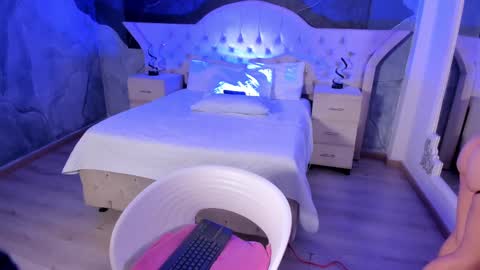 Snapshot of nahomirichards chatting on 02-26-25, 04:58 Nahomi online show from 02-26-25, 04:58