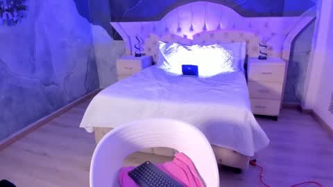 Snapshot of nahomirichards chatting on 02-27-25, 05:24 Nahomi online show from 02-27-25, 05:24