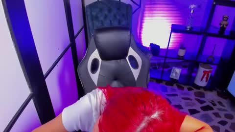 Snapshot of nahomirichards chatting on 09-16-25, 04:35 Nahomi online show from 09-16-25, 04:35