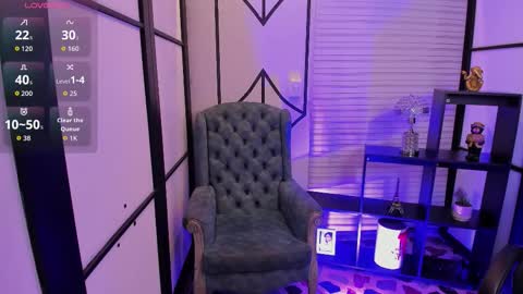 Snapshot of nahomirichards chatting on 11-08-25, 06:35 Nahomi online show from 11-08-25, 06:35