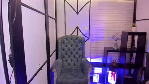 Snapshot of nahomirichards chatting on 12-02-25, 04:18 Nahomi online show from 12-02-25, 04:18