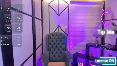 Snapshot of nahomirichards chatting on 12-04-25, 05:28 Nahomi online show from 12-04-25, 05:28