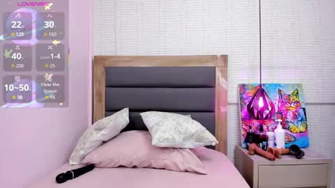 Snapshot of nahomirosse chatting on 09-12-25, 02:11 SHELBY online show from 09-12-25, 02:11