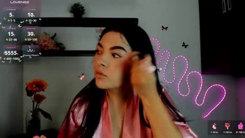 Snapshot of nahomirosse chatting on 10-24-25, 12:01 SHELBY online show from 10-24-25, 12:01