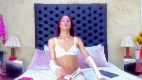 Nahomi  online show from 02-07-26, 01:59