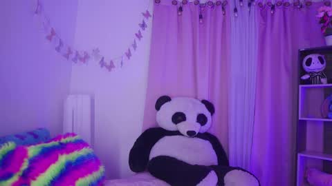 Snapshot of nahomy_2308 chatting on 05-15-26, 11:28 nahomy 2308 online show from 05-15-26, 11:28
