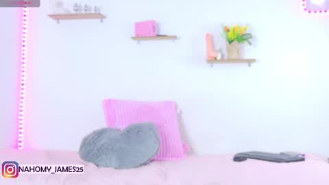 Snapshot of nahomy_james25 chatting on 02-14-25, 06:08 nahomy_james25 online show from 02-14-25, 06:08