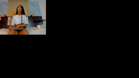 Snapshot of nahomy_james25 chatting on 11-30-25, 12:25 nahomy_james25 online show from 11-30-25, 12:25